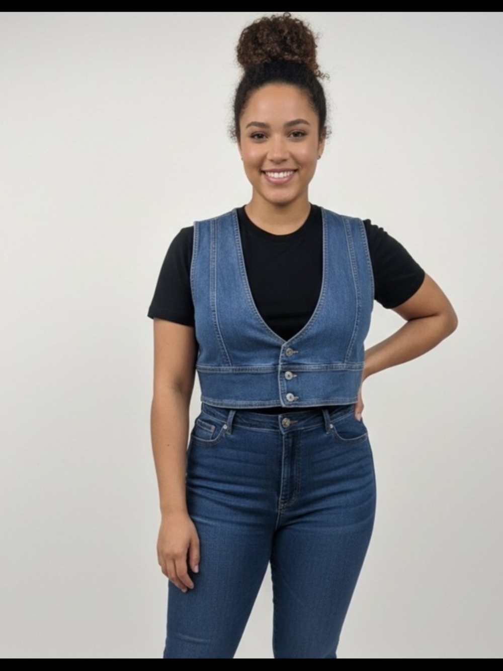 American Eagle Denim Button-Front Cropped Vest in Blue